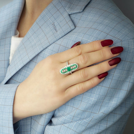 Vintage Art Deco Style Emerald and Diamond Cluster Plaque Ring