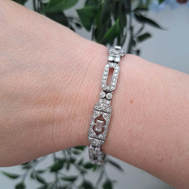 Art Deco diamond bracelet platinum 3 to 4 carats open old cut diamond and baguette cut diamonds panel 1920