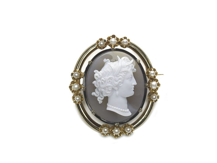 Antique hard stone cameo brooch