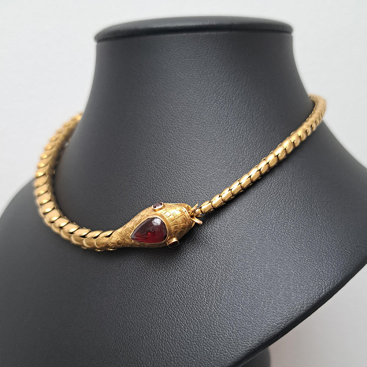 Victorian Antique Yellow Gold Articulated Snake Collar Necklace with Garnet
