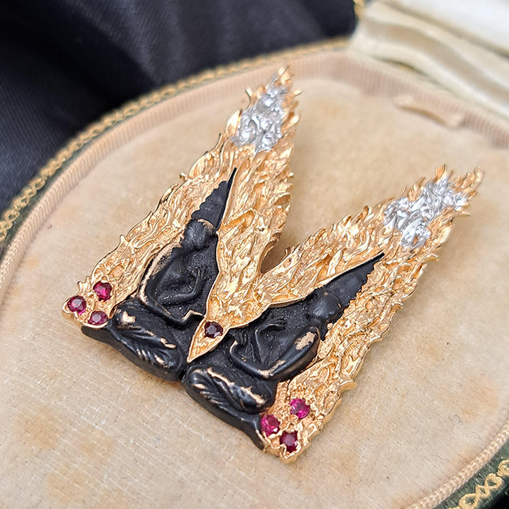 Vintage 14ct Yellow Gold and Black Enamel Ancient Tribe Figures M Pendant come Brooch with Gold Flame Fire