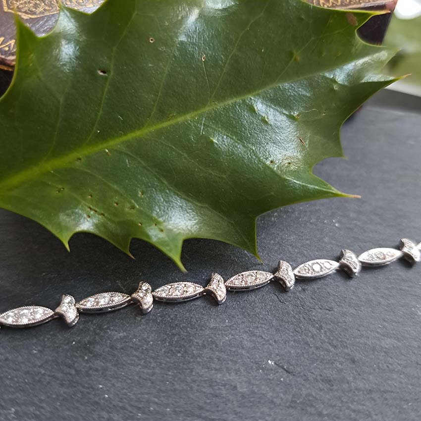 Diamond Fleur De Lis Style Bracelet in 18ct Gold