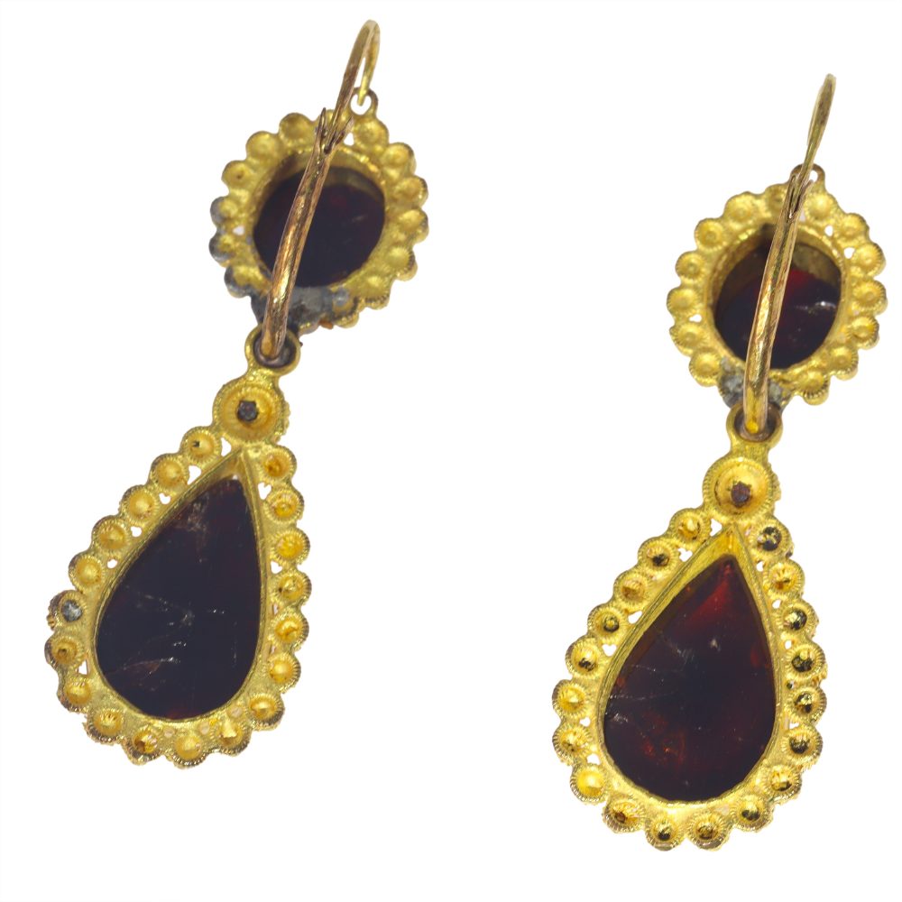 Antique Victorian Garnet Earring and Necklace Parure