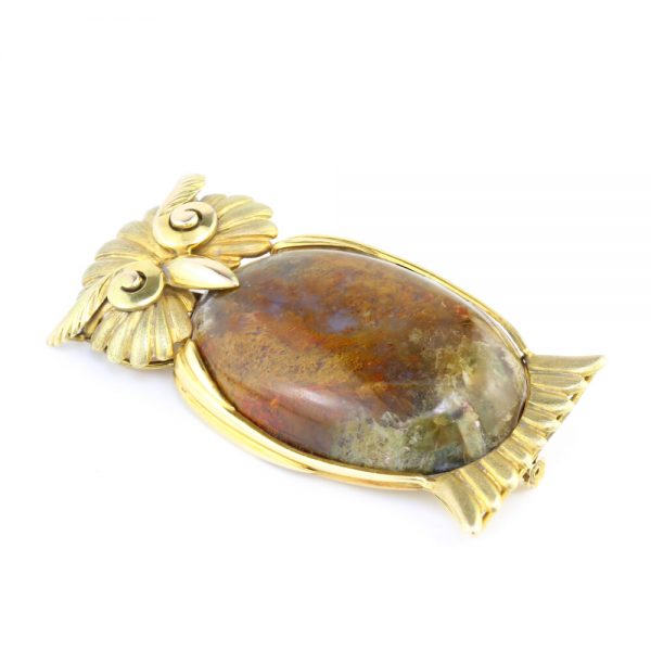 Vintage Wang Hing Moss Agate and Yellow Gold Owl Brooch, Made in China, Circa 1940s