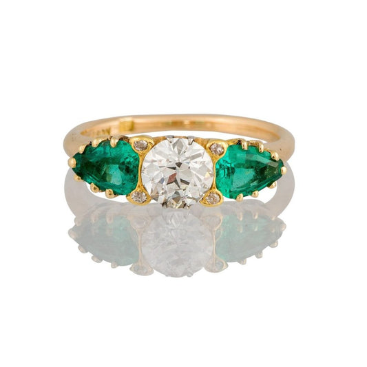 Antique Art Deco Emerald and Diamond Ring