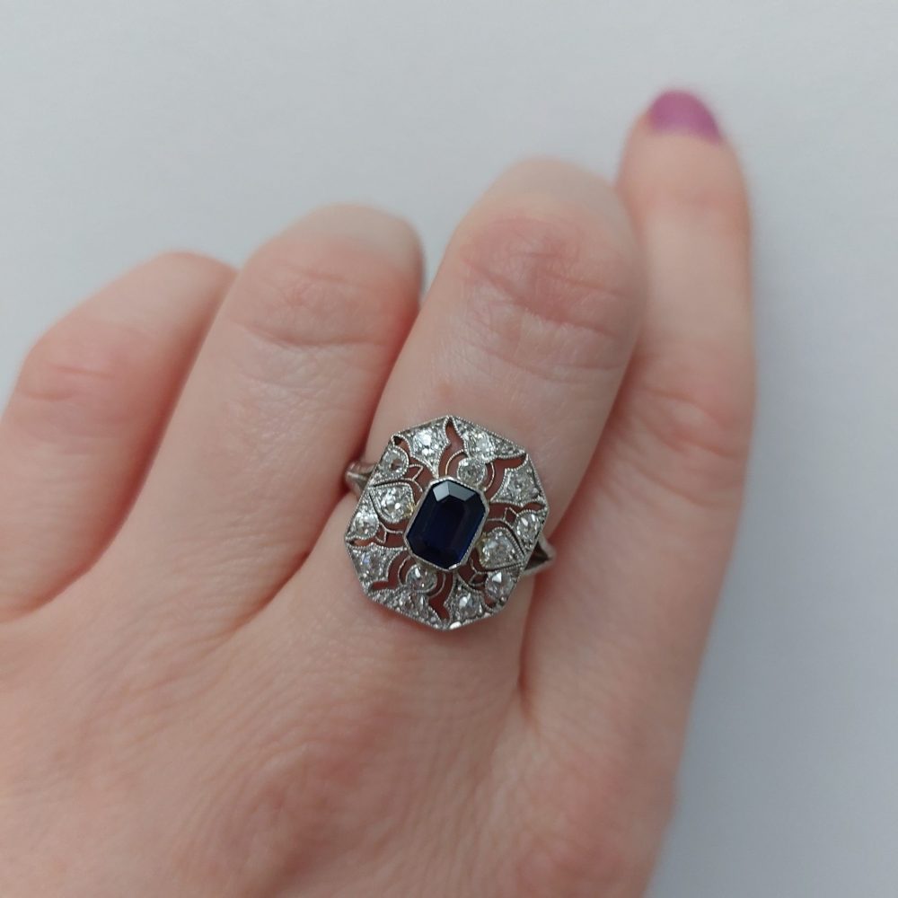 Art Deco Antique Sapphire and Old Cut Diamond Cluster Ring
