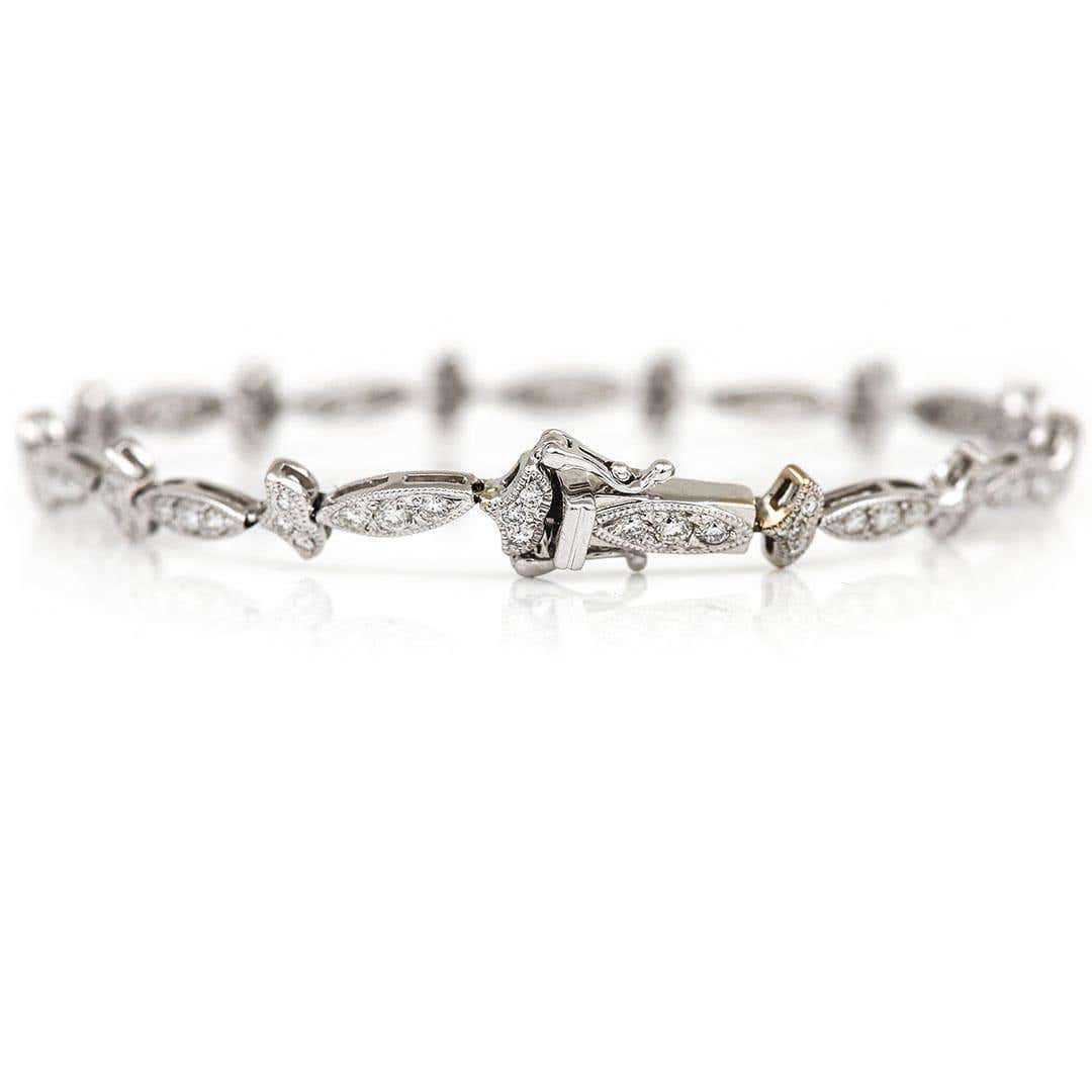 Contemporary 18ct White Gold 1.25ct Diamond Fleur De Lis Style Bracelet