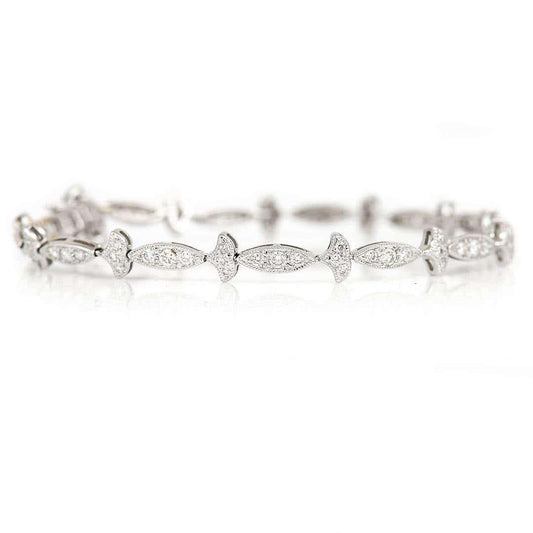 Contemporary 18ct White Gold 1.25ct Diamond Fleur De Lis Style Bracelet
