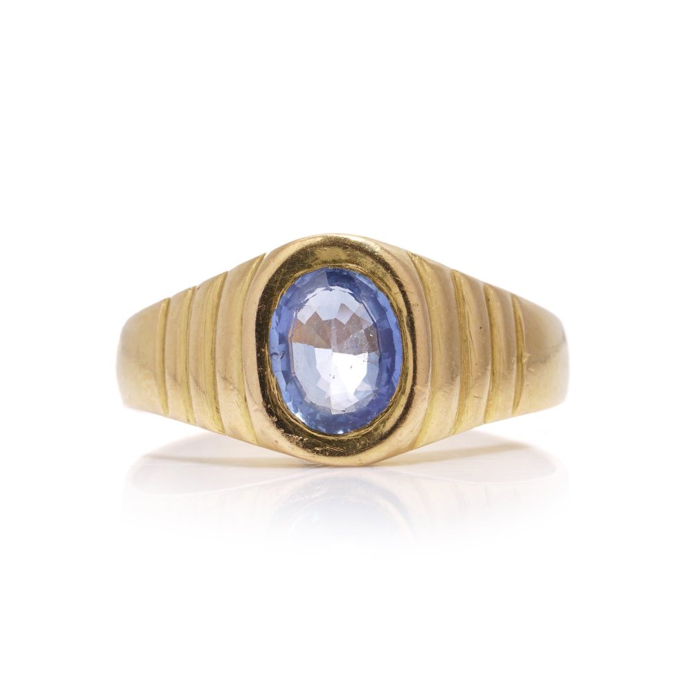 Unisex 0.75ct Oval Sapphire and 22ct Yellow Gold Ring