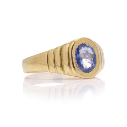 Unisex 0.75ct Oval Sapphire and 22ct Yellow Gold Ring