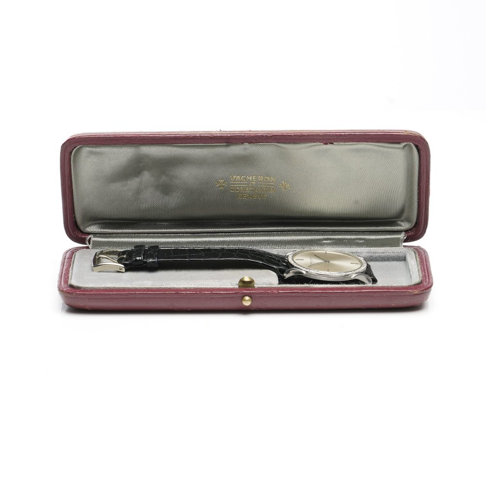 Vintage Vacheron Constantin 18ct White Gold Ladies Manual Winding Watch with Diamond Bezel. Comes with original box. Circa 1980s / 1990s