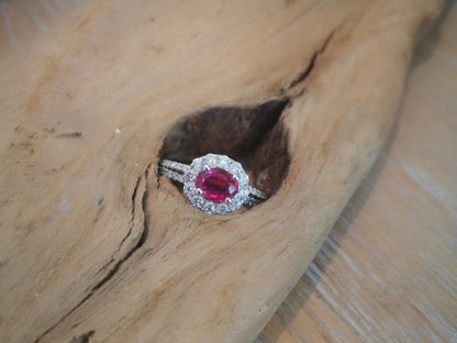 Ruby and diamond Engagement cluster ring, 1.18 carats halo white gold Mozambique ruby