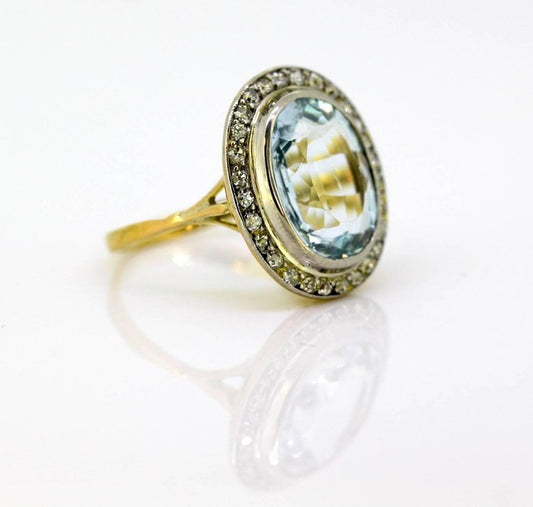 Vintage Aquamarine and Diamond Ring