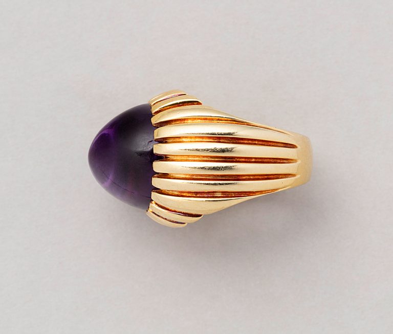 Vintage Fred of Paris 18ct Gold Amethyst Ring